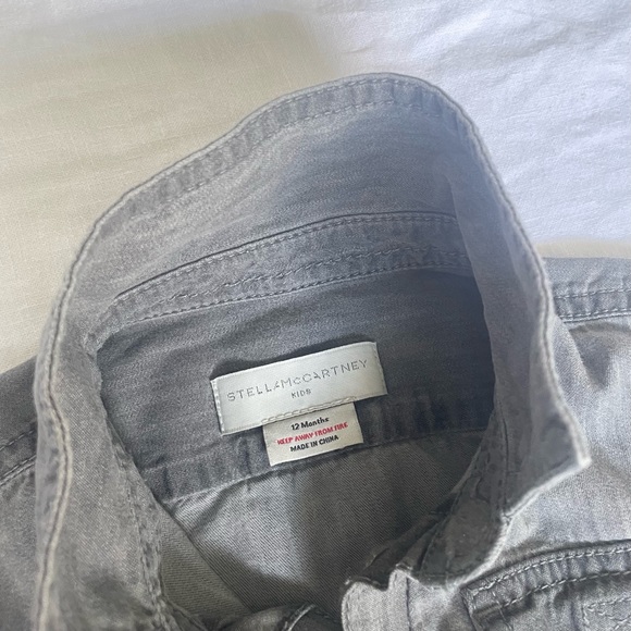 ❌SOLD❌ Stella McCartney Kids Embroidered Grey Denim Space Button Down - Picture 3 of 4